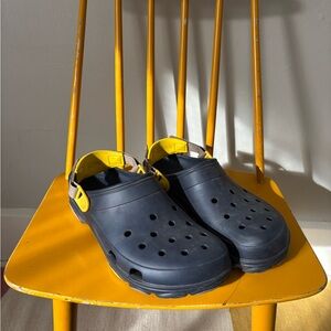 CROCS Men's Black and Yellow Clogs